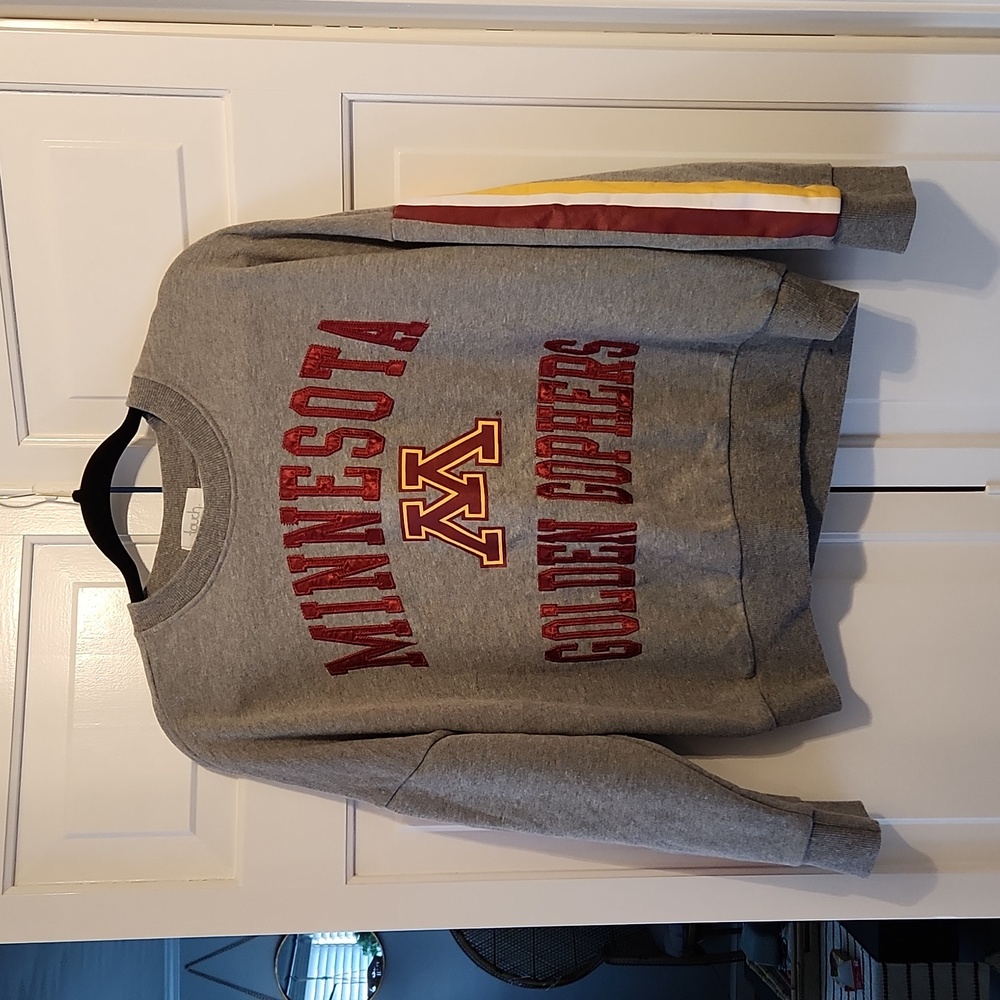 Vintage Embroidered Minnisota Golden  Gophers Crewneck Crop top Sweatshirt